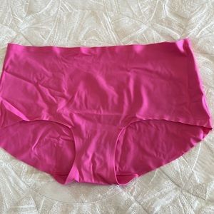 Lululemon boy shorts